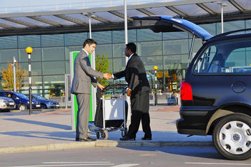 Dubai Airport Transfer Service - Arrival & Departure