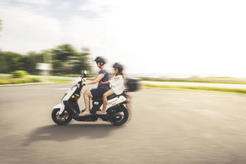 Double scooter rental on Ile d'Orleans