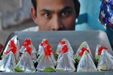 A Walking Tour for Vegetarian Foodies in Lucknow
