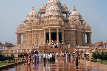 Private New Delhi Sightseeing Tour with Akshardham Temple visit