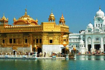 The Golden Temple And Wagah Border Revelry - A 3-Day Excursion To Amritsar From Delhi By Train