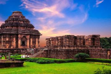 UNESCO's Konark - The Famous Sun Temple at the Bay of Bengal