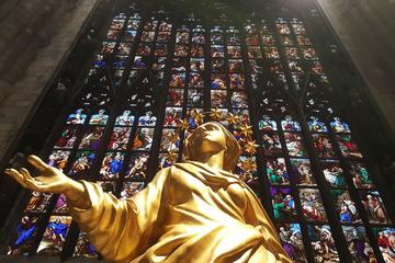 Group Walking Tour of Milan