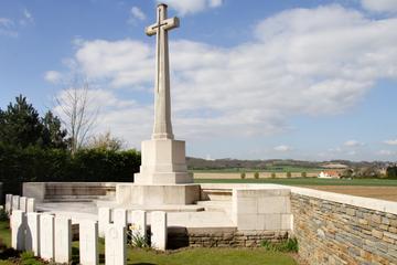 Small-group WWI Somme Battlefields Day Trip from Paris