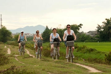 Hoi An Countryside Bike Tour Including Thu Bon River Cruise