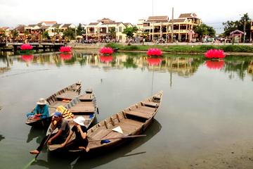 Hoi An Old Town Food Tour by Night