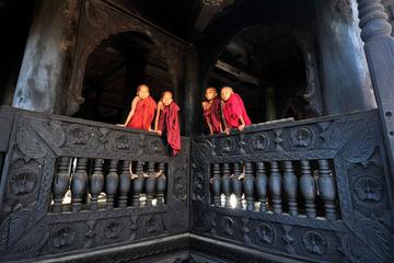 Mandalay Morning Sightseeing Trip with a Small Group