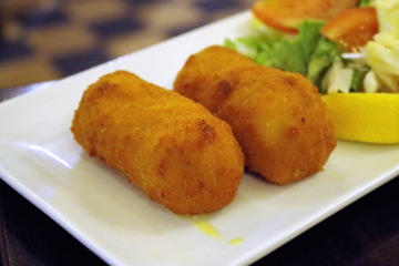 Brussels Night Walking Tour: Gourmet Belgian Food