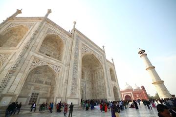 Small Group Day Trip from Delhi to Agra With Taj Mahal and Agra Fort