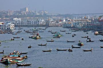Small-Group Dhaka Tour With Traditional Theater