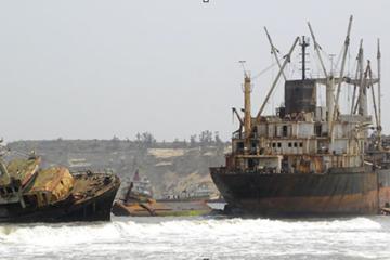 Day Tour from Luanda to Shipwreck Beach and Boat Graveyard