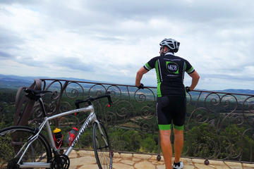 Active Roadbike tour Penedès (Rent roadbike & breakfast tasting menu)