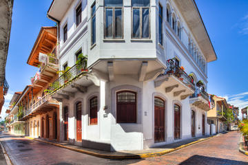 PANAMA CITY AND CANAL TOUR