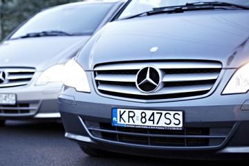 One way private Gdansk airport transfer up 8 people