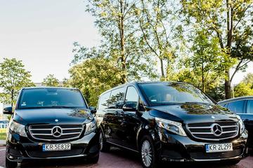 One way private Krakow airport transfer up 4 people