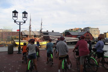 Bikes at Night Boston City Tour