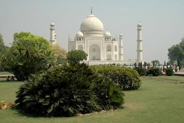 TAJ MAHAL AGRA DAY TRIP BY EXPRESS TRAIN