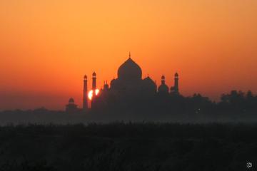 Taj Mahal Sunrise Same Day by Car