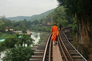 Private Excursion to Floating market and Kanchanaburi