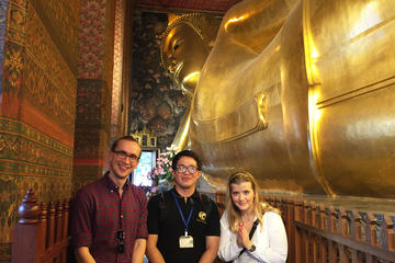 Private Tour guide in Bangkok (with Private air conditioned vehicle)