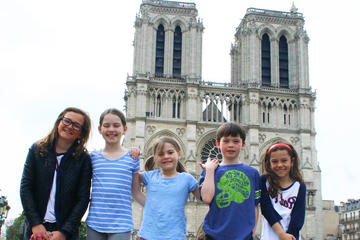 Paris Notre Dame Pantheon and Latin Quarter Private Tour for Kids and Families