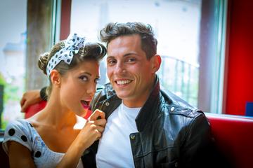 Vintage with Style - Walking Tour with a Personal Stylist
