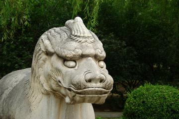 Private Day Trip to Mutianyu or Badaling Great Wall plus the Ming Tombs w/ Lunch