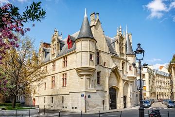 Le Marais Treasure Hunt - Kids & family Tour