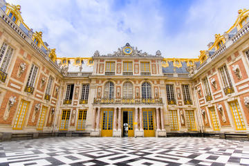 Skip-the-Line Versailles Palace and Gardens Small-Group Tour from Paris