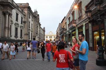 Lima Bar Crawl Including Drinks and Food Tastings