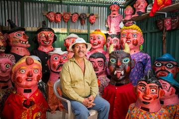 San Jose: Pura Vida Experience Tour: Tapas, Traditional Masks and Escazu Visit