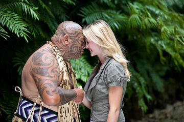 Auckland Shore Excursion: Maori Tour and Cultural Performance