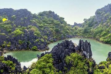 Halong - Bai Tu Long Overnight Cruise