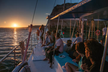 2-hour Beaches, Caves, and Wine Tasting Cruise from Lagos