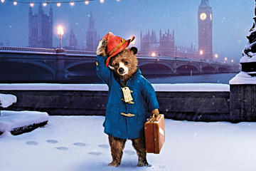 Paddington Bear treasure hunt of London in a classic Mini Cooper