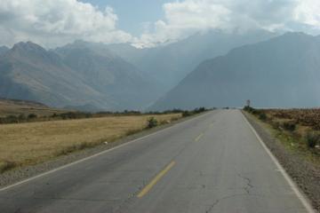 One-Way Scenic Bus Transfer to Cusco from Puno