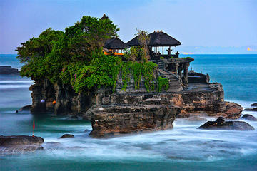 Full-day Tour : Bali Ubud Art and Tanah Lot Temple Private Tour