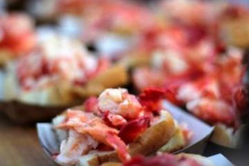 Lobster and Beer Sail in New York City
