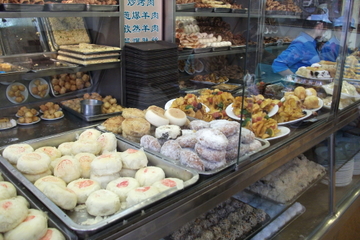 Streetfood-Abendtour in Peking in einer kleinen Gruppe