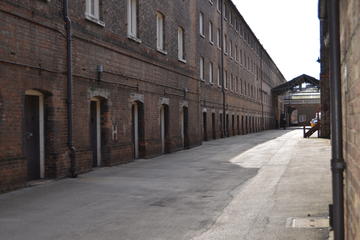 Call the Midwife Locations Original Black Taxi Tour