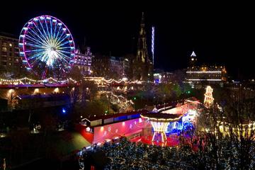 Edinburgh's Christmas Lights and festive Black Taxi Tour
