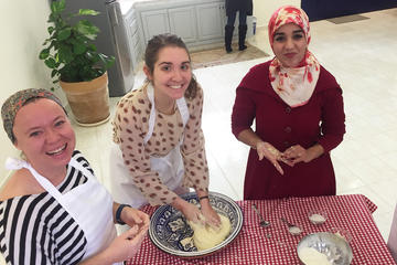 Moroccan Tea and Bread Class