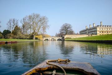 Punting at Cambridge Tour in Spanish