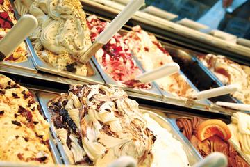 Squares of Rome Guided Tour & Gelato, Tiramisu & Coffee