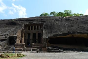 Kanheri Caves Trip from Mumbai