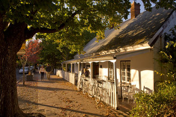 Historic Small-Group Hahndorf Day Tour from Adelaide