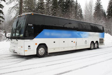 Transfer im Reisebus von Stadtzentrum Vancouver nach Whistler Village