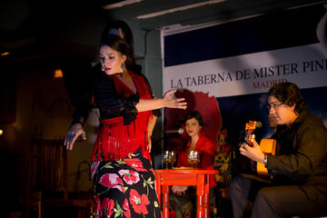 Flamenco Show in Madrid at La Taberna de Mister Pinkleton
