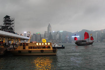 Contemporary Culture Hong Kong Evening Tour with Local Expert