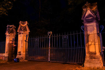 Small Group Ghost Tour of Toowong Cemetery